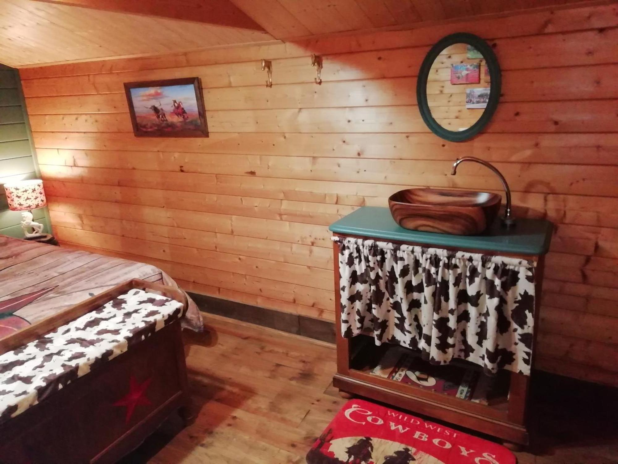La Valise A Cheval Bed and Breakfast Mezieres-sur-Ponthouin Εξωτερικό φωτογραφία